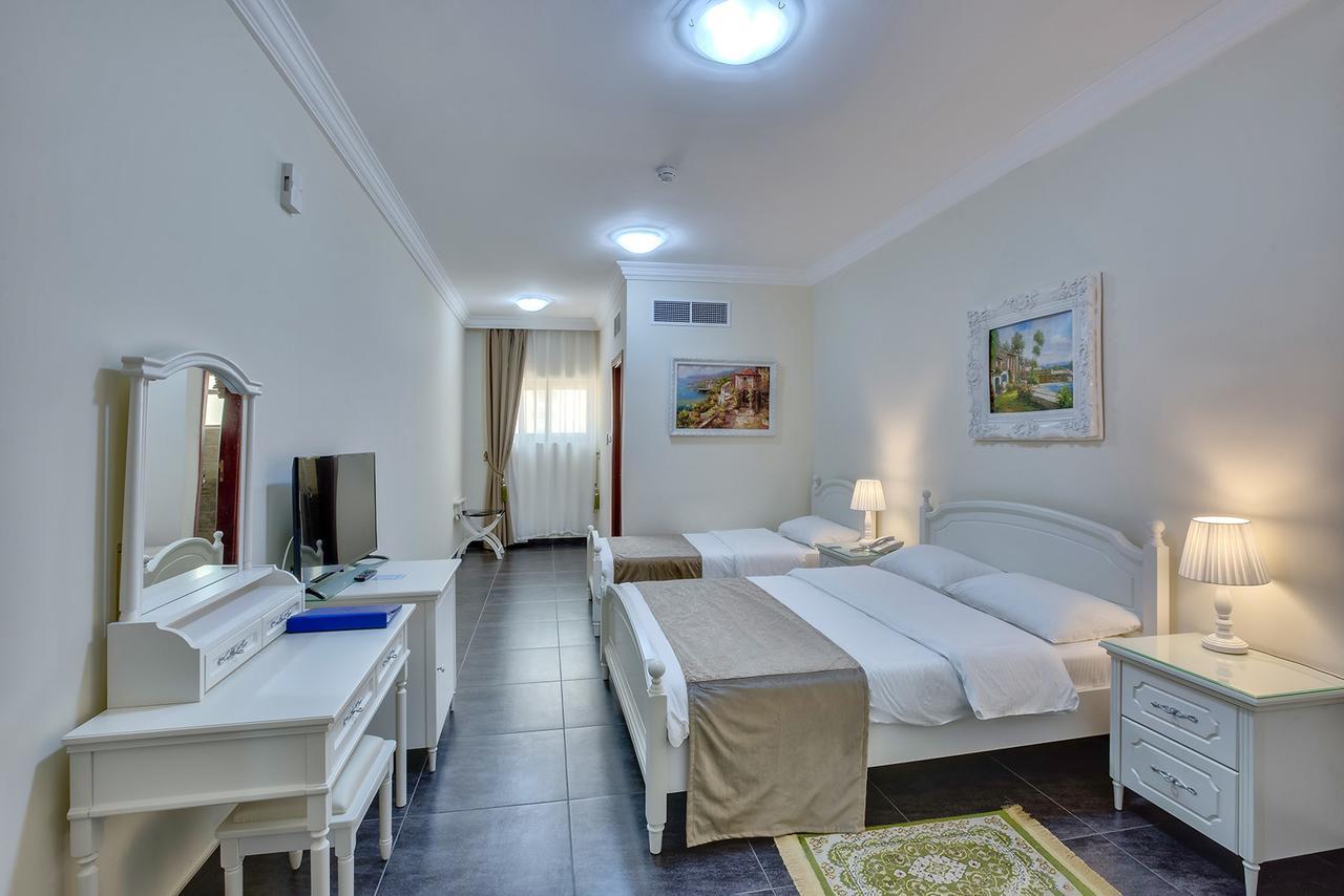 Royal Hotel Sharjah Exterior photo